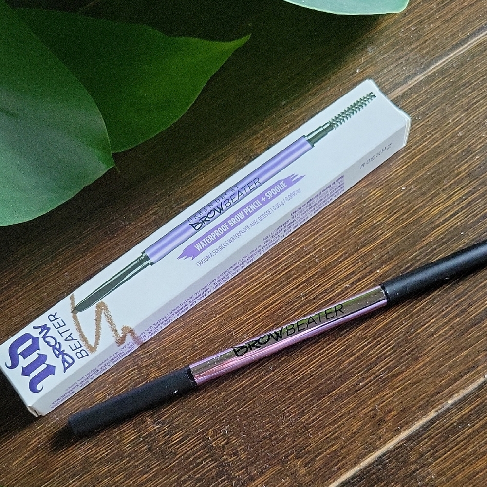 NEW!! Urban Decay Brow Beater
